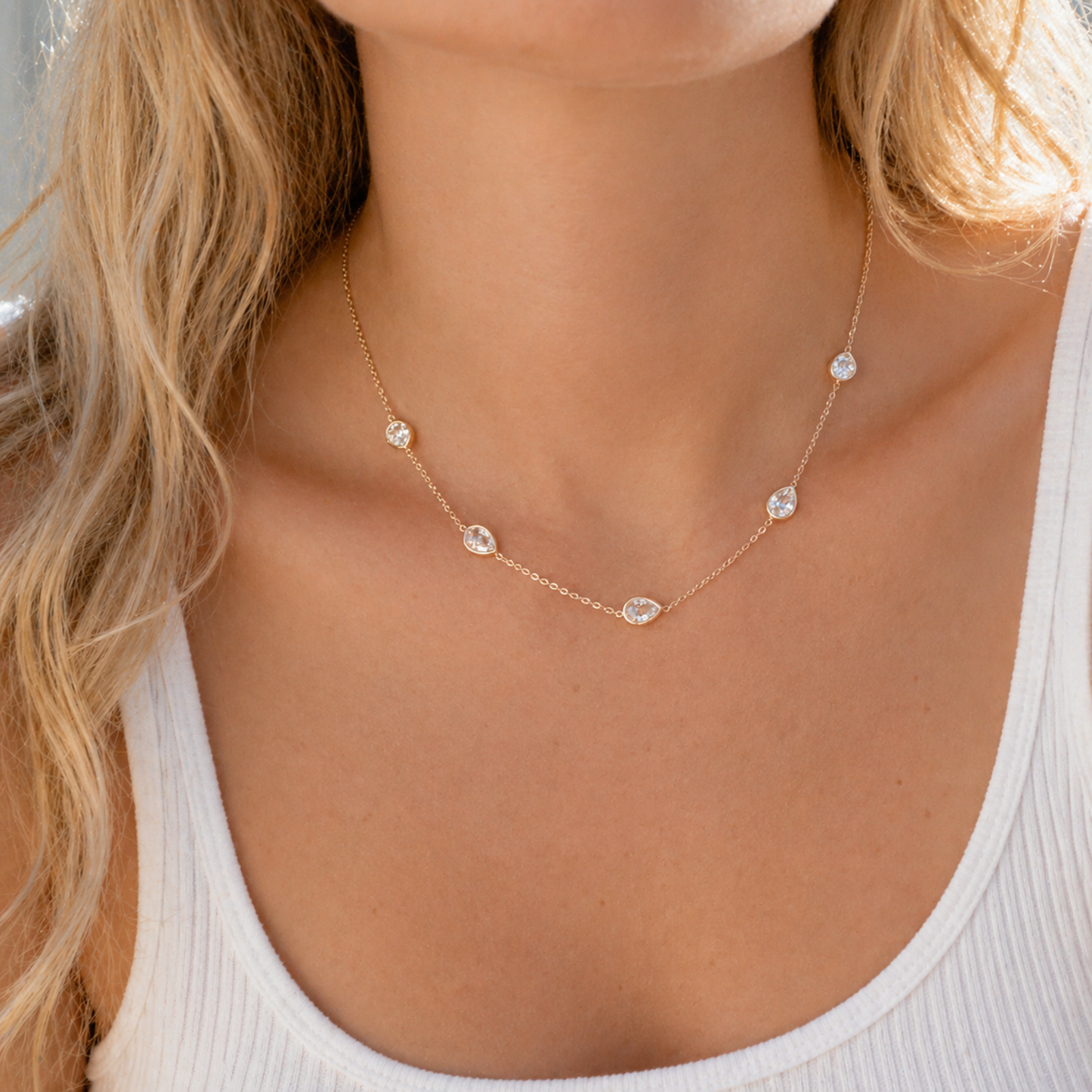 Avery necklace