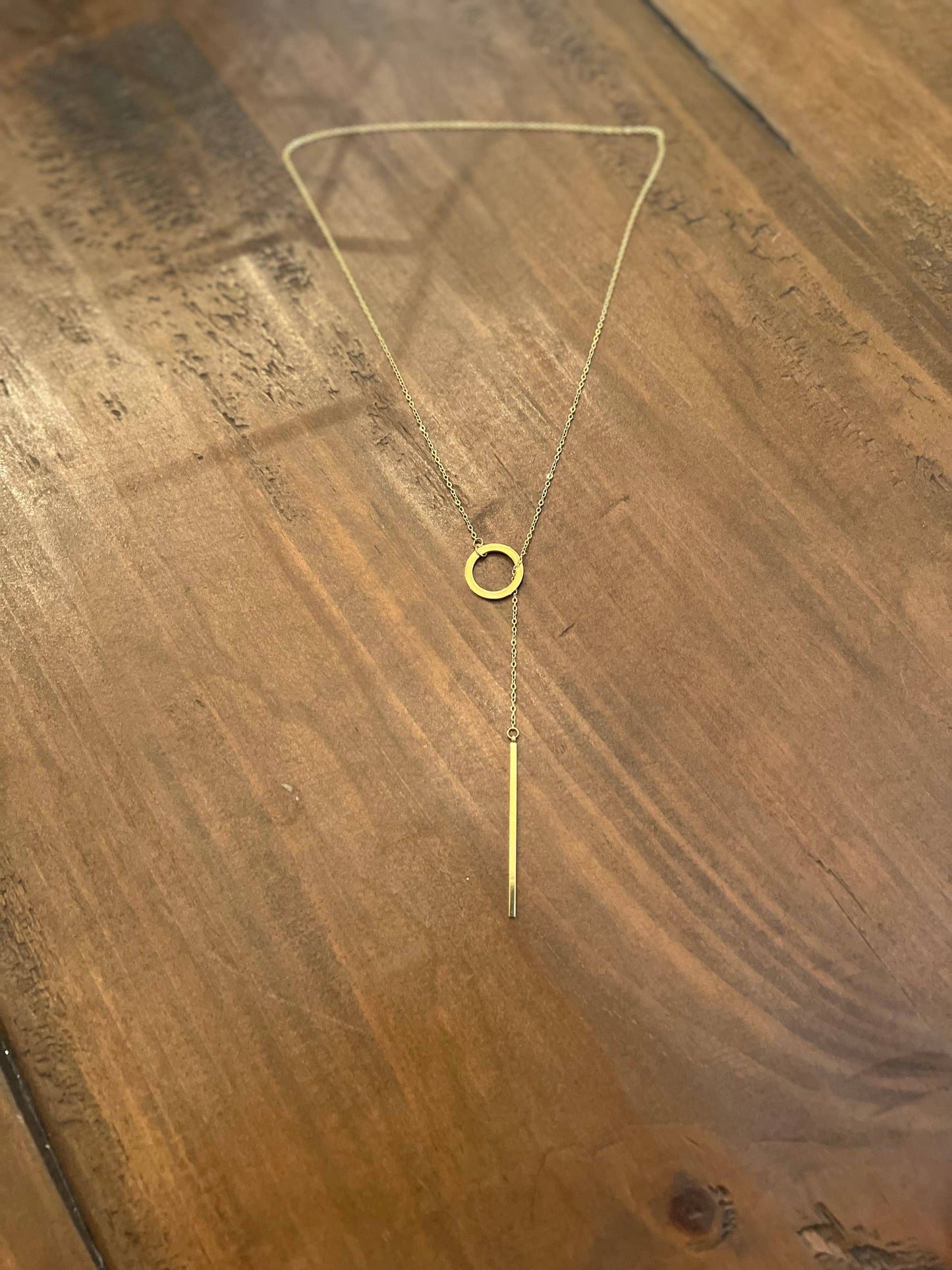 Circle lariat necklace