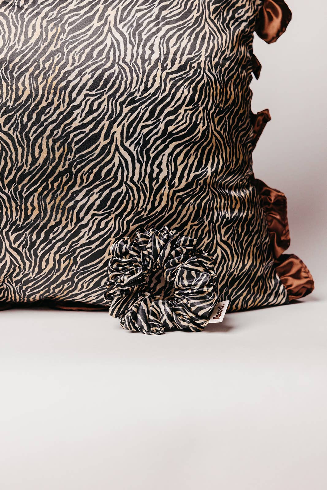 KAXI SATIN PILLOWCASE