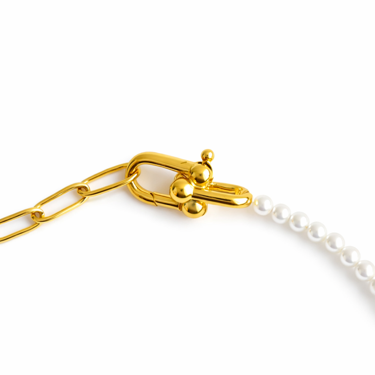 Pearl & Chain Harmony Necklace – Modern Contrast Design