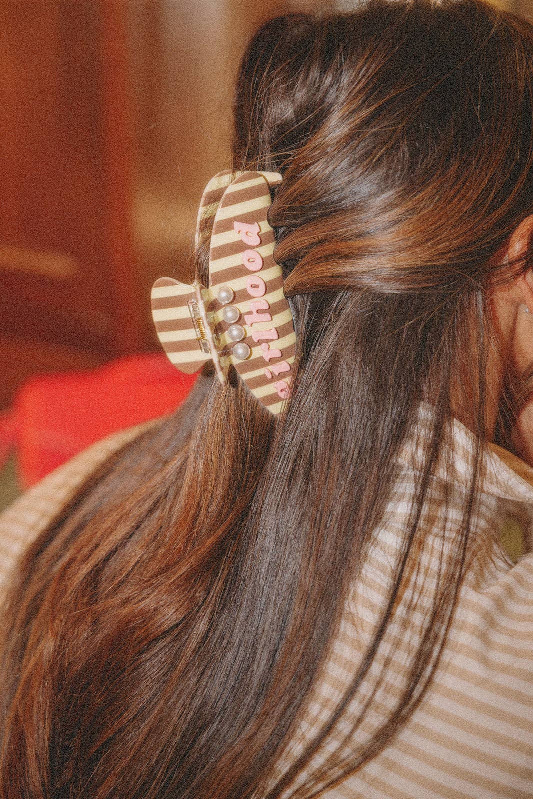GIRLHOOD OVERSIZED CLAWS